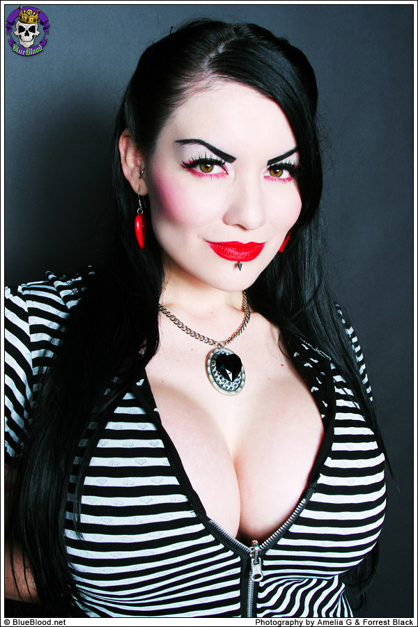 deathrock dahlia dark busty