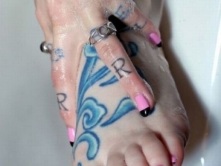 bella vendetta cam foot fetish tattoo